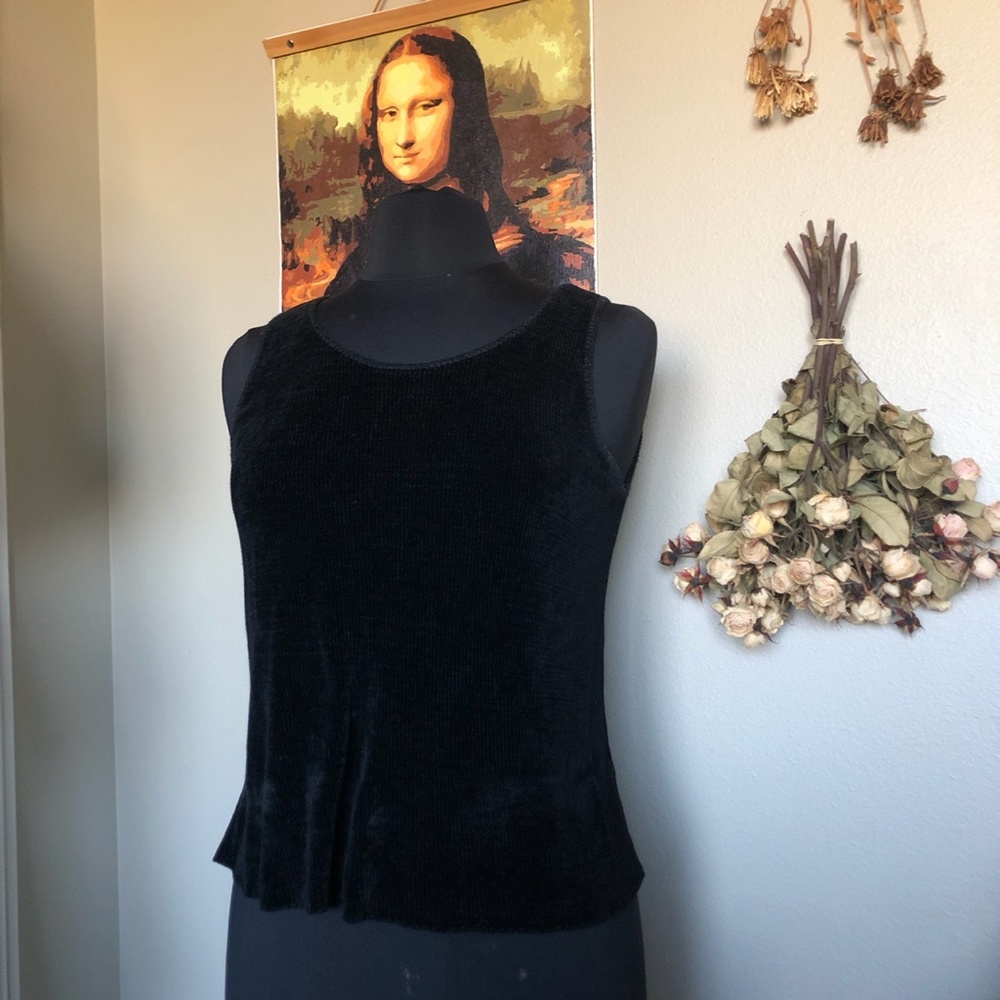 Mirish knitted black tank top.